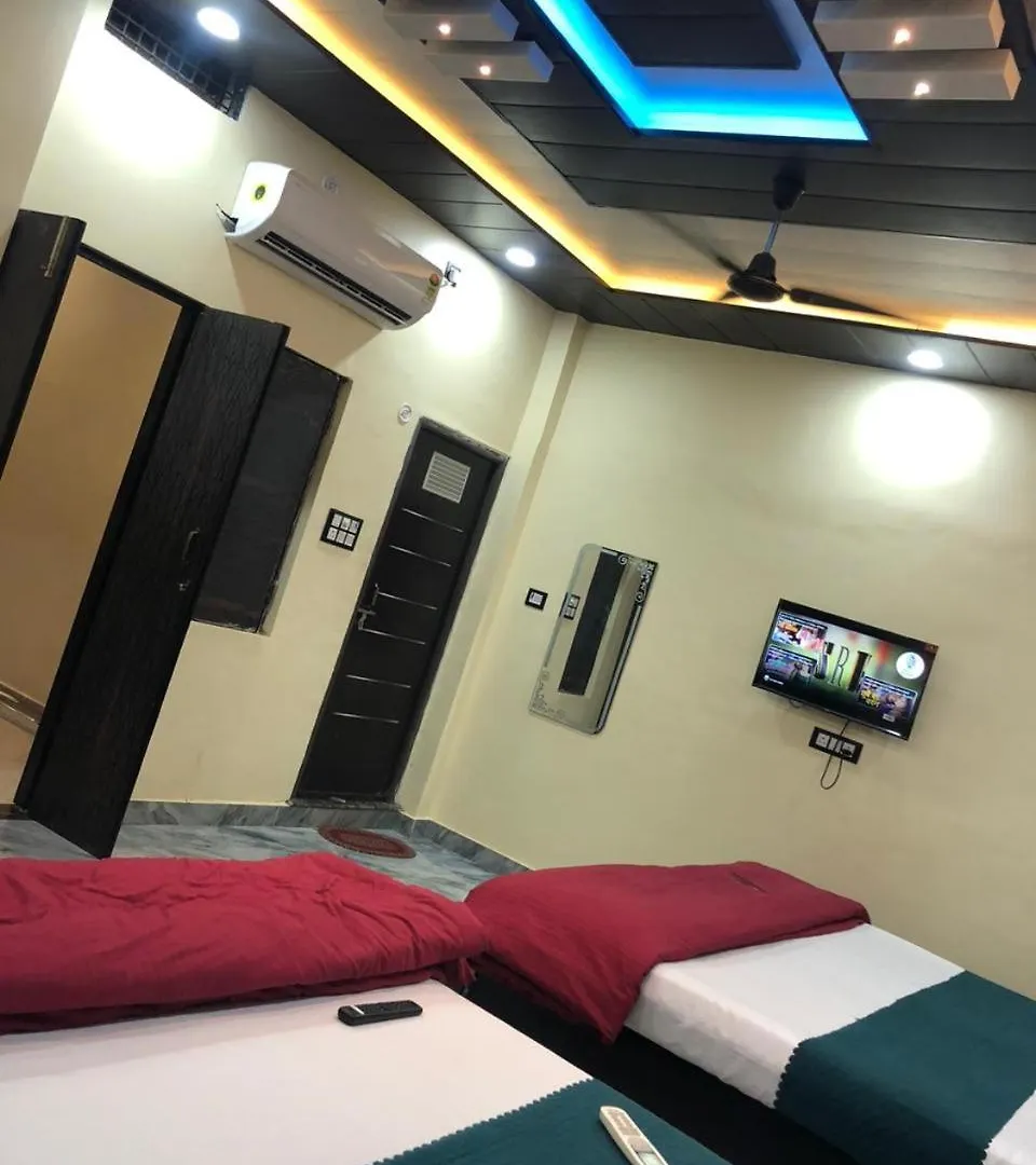 Hotel Gk Palece Varanasi Indien